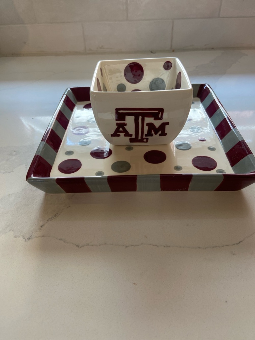 Texas A&M Maroon and White Polka Dot Serveware Set